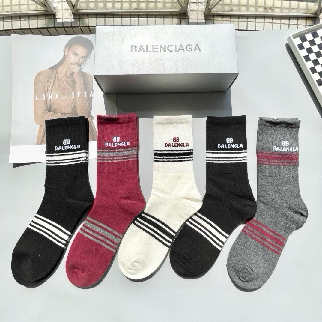 配包装【一盒五双】BALENCIAGA · 巴黎世家🌟 好看到爆炸欧美大牌高筒袜。男女款🌟潮人必不能少的专柜代购品质高筒