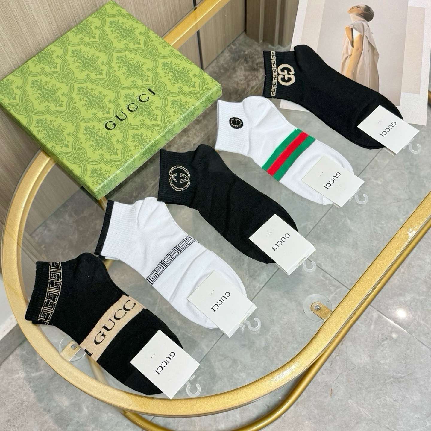 配包装【一盒五双】🌟GUCCI古奇🌟高版本 ～好看到爆炸 欧美大牌男女款船袜。🌟潮人必不能少的专柜代购品质 袜子 ，搭配