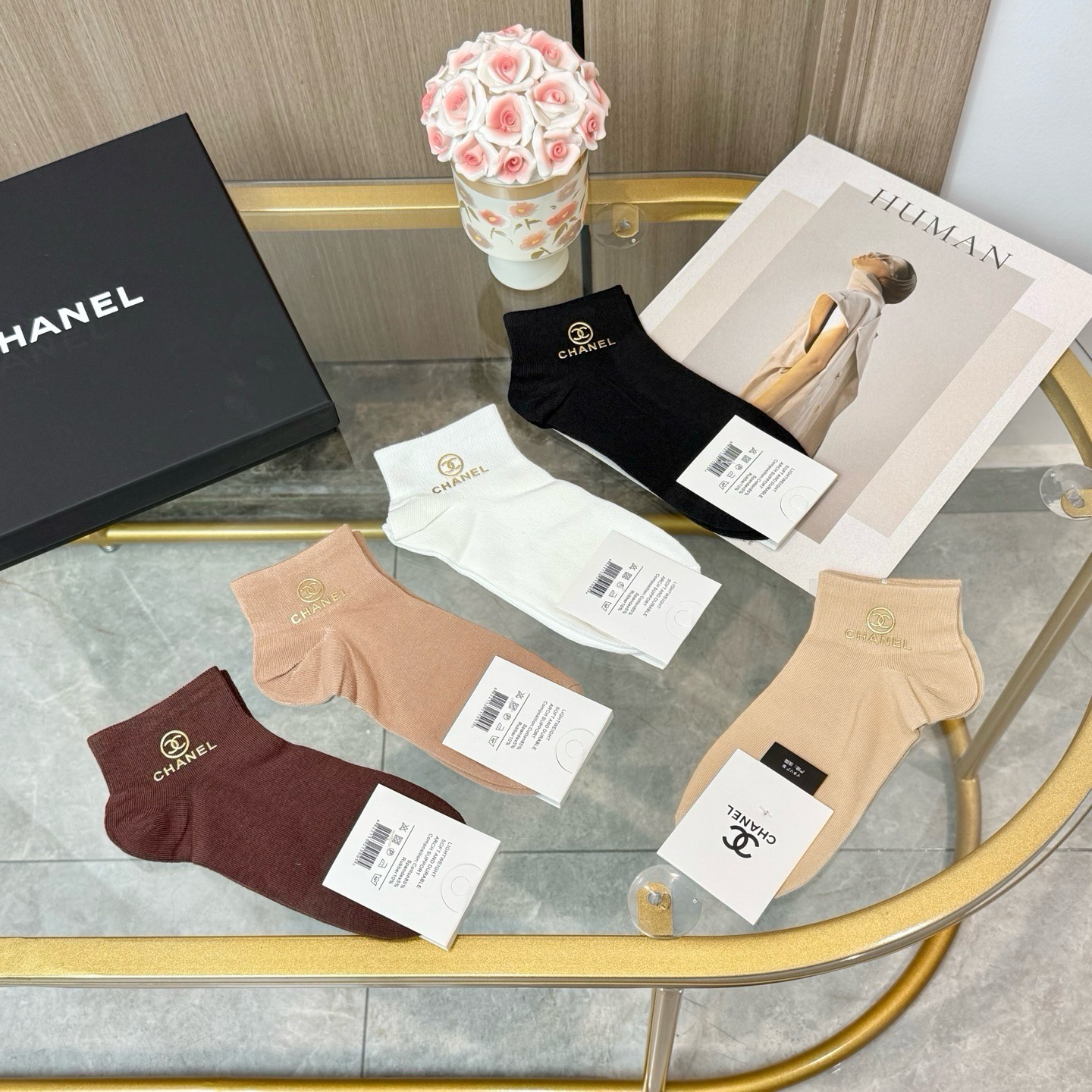 配包装【一盒五双】CHANEL · 香奈儿❗️小香家新品烫金短筒男女款袜子❗️专柜同步长袜，超级经典的小香家标志百看不厌