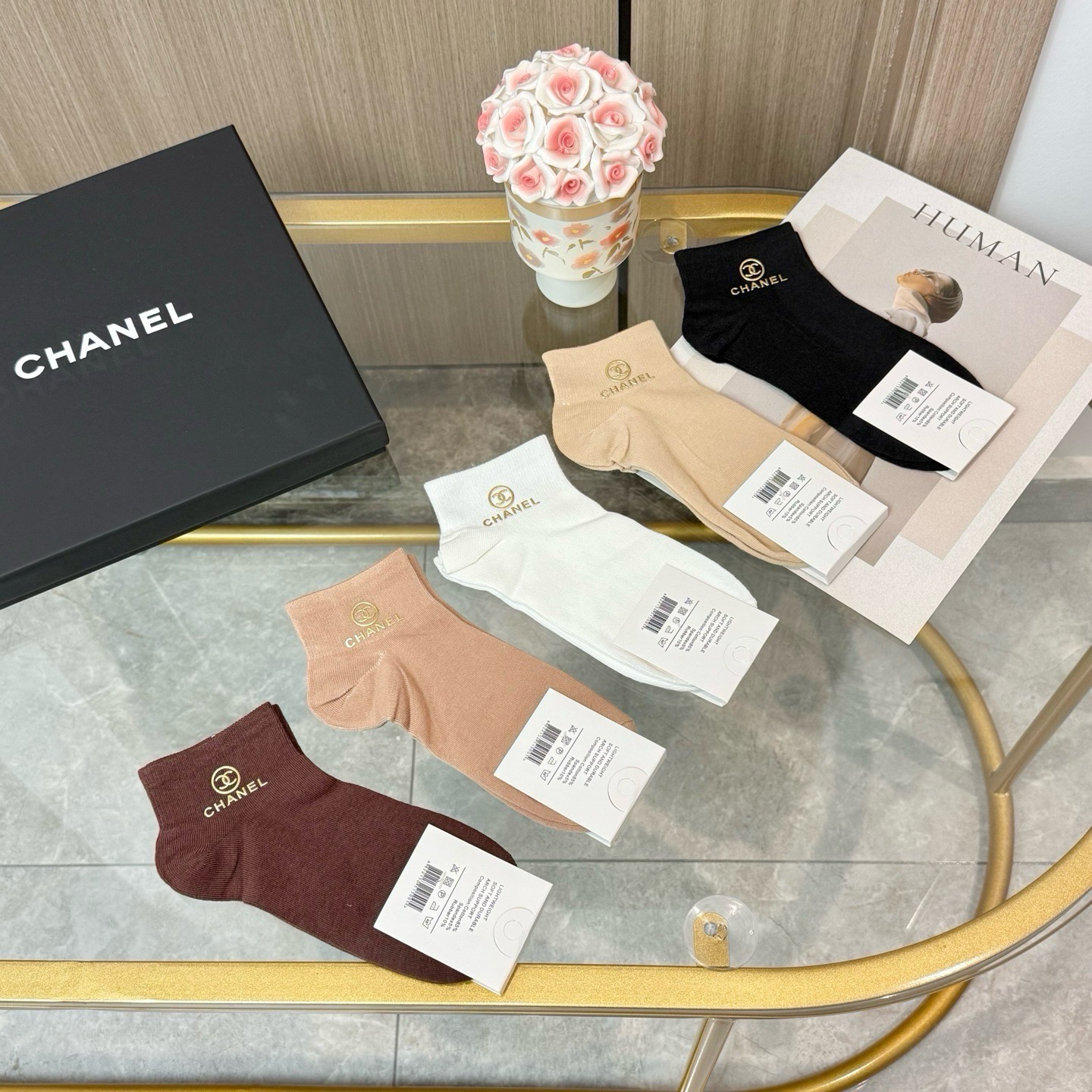 配包装【一盒五双】CHANEL · 香奈儿❗️小香家新品烫金短筒男女款袜子❗️专柜同步长袜，超级经典的小香家标志百看不厌