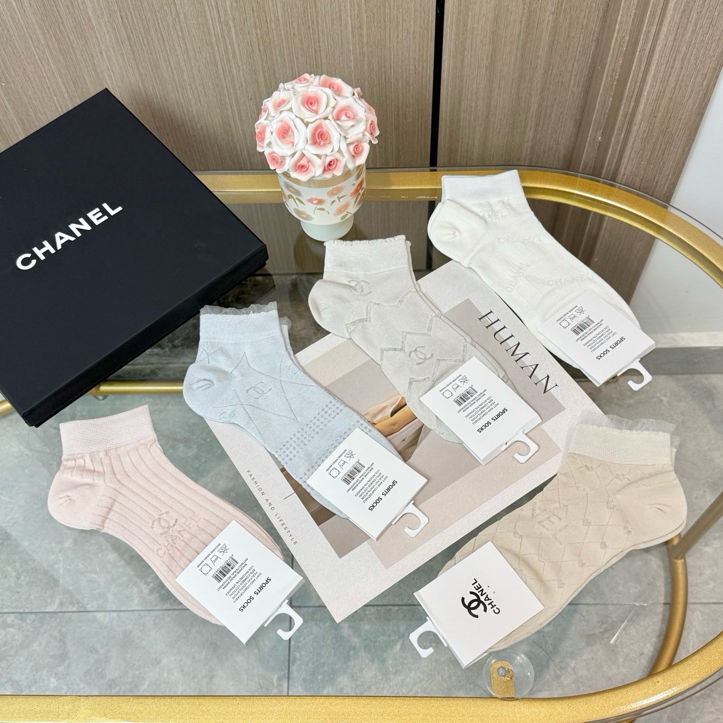 配包装【一盒五双】CHANEL 香奈儿ins超火爆小单品，Vintage必备单品竹棉短袜🌟潮人必备 爆款，复古纹身短袜。