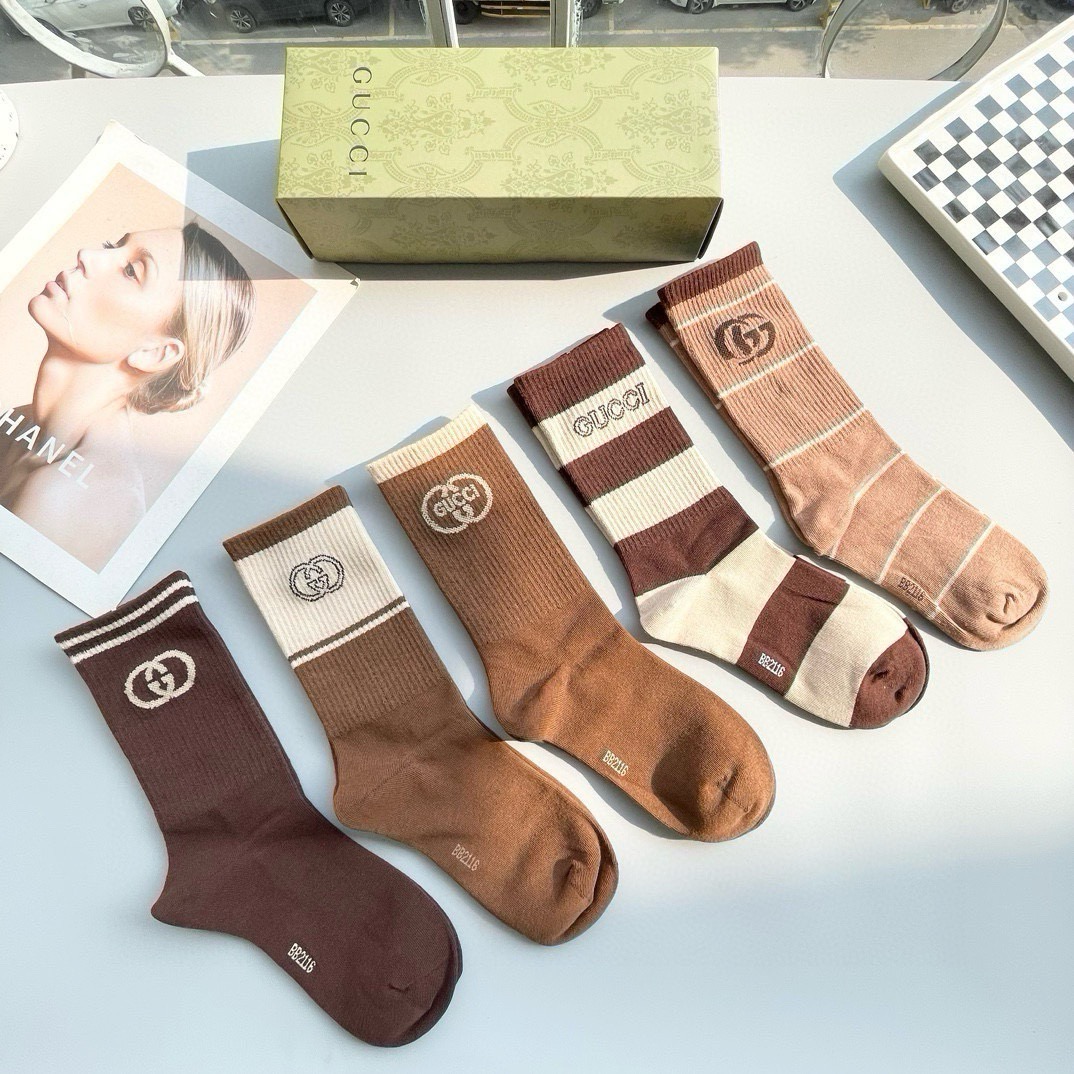 配包装【一盒五双】Gucci · 古奇❗️网红爆款出货~G家新品专柜对版袜子❗️纯棉材质织造，超级柔软舒适，罗口经典金线