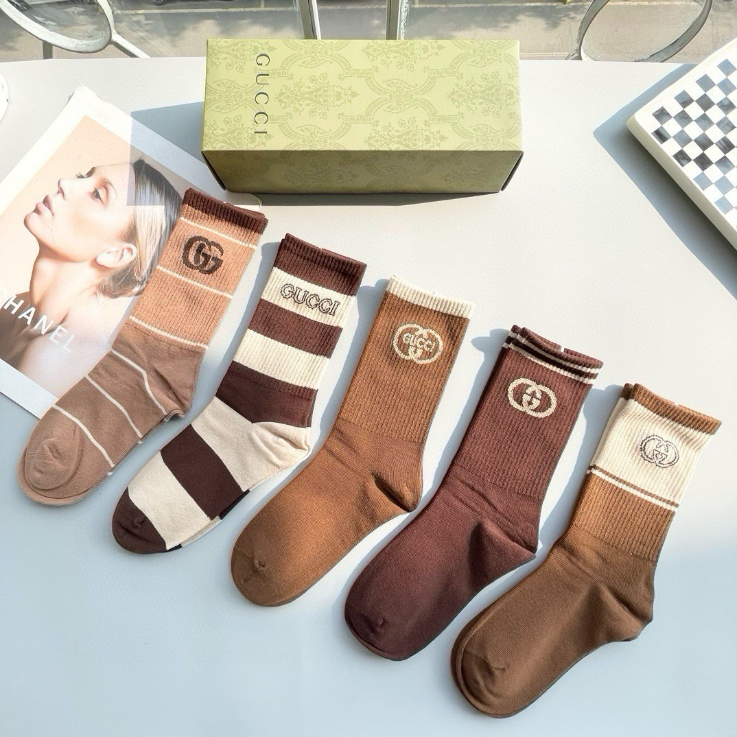 配包装【一盒五双】Gucci · 古奇❗️网红爆款出货~G家新品专柜对版袜子❗️纯棉材质织造，超级柔软舒适，罗口经典金线