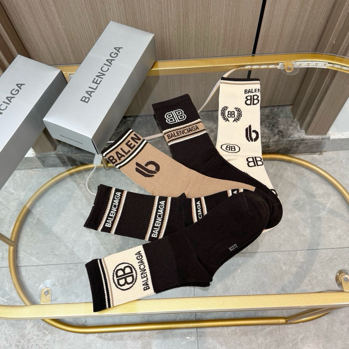 配包装【一盒五双】BALENCIAGA · 巴黎世家🌟 好看到爆炸欧美大牌高筒袜。男女款🌟潮人必不能少的专柜代购品质高筒