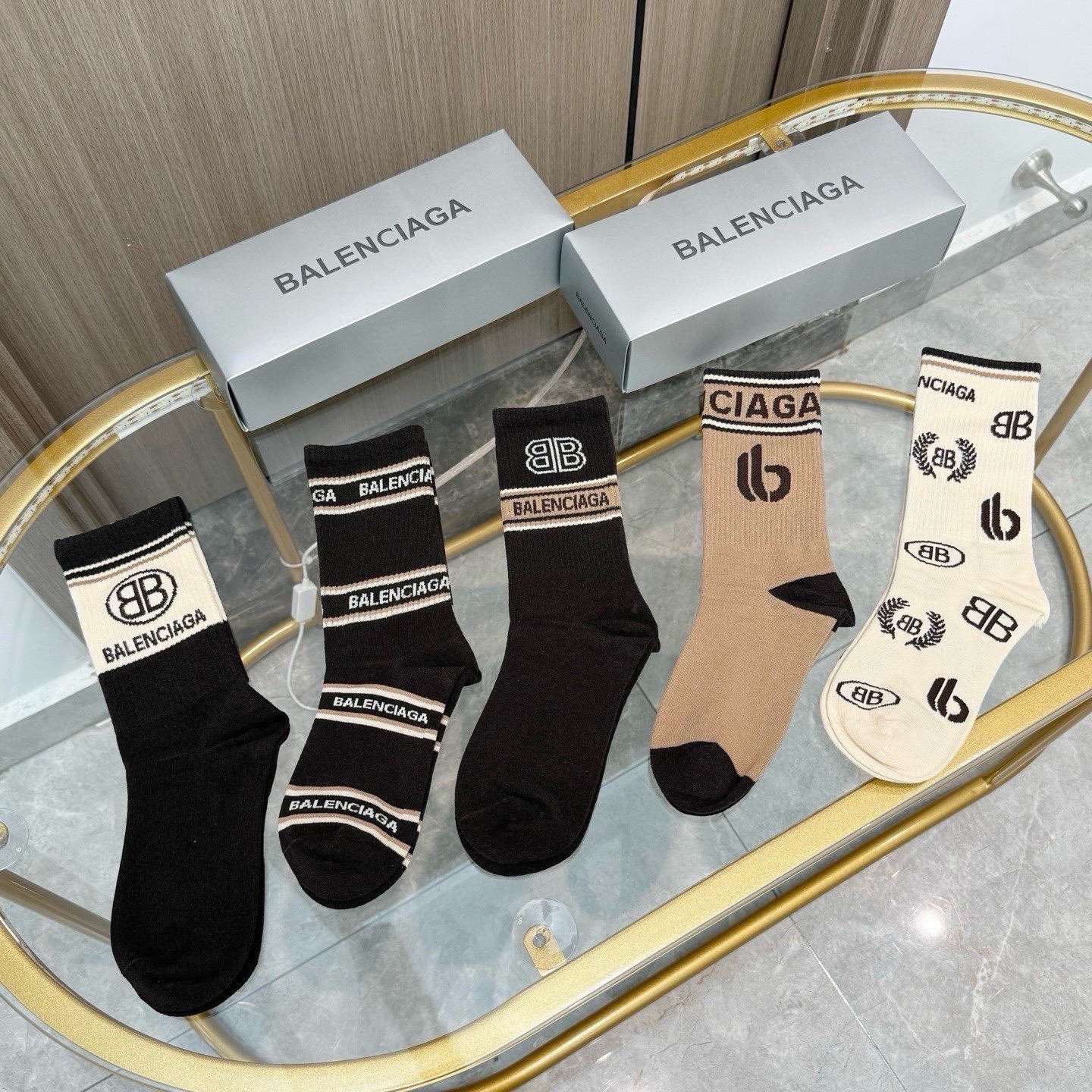 配包装【一盒五双】BALENCIAGA · 巴黎世家🌟 好看到爆炸欧美大牌高筒袜。男女款🌟潮人必不能少的专柜代购品质高筒