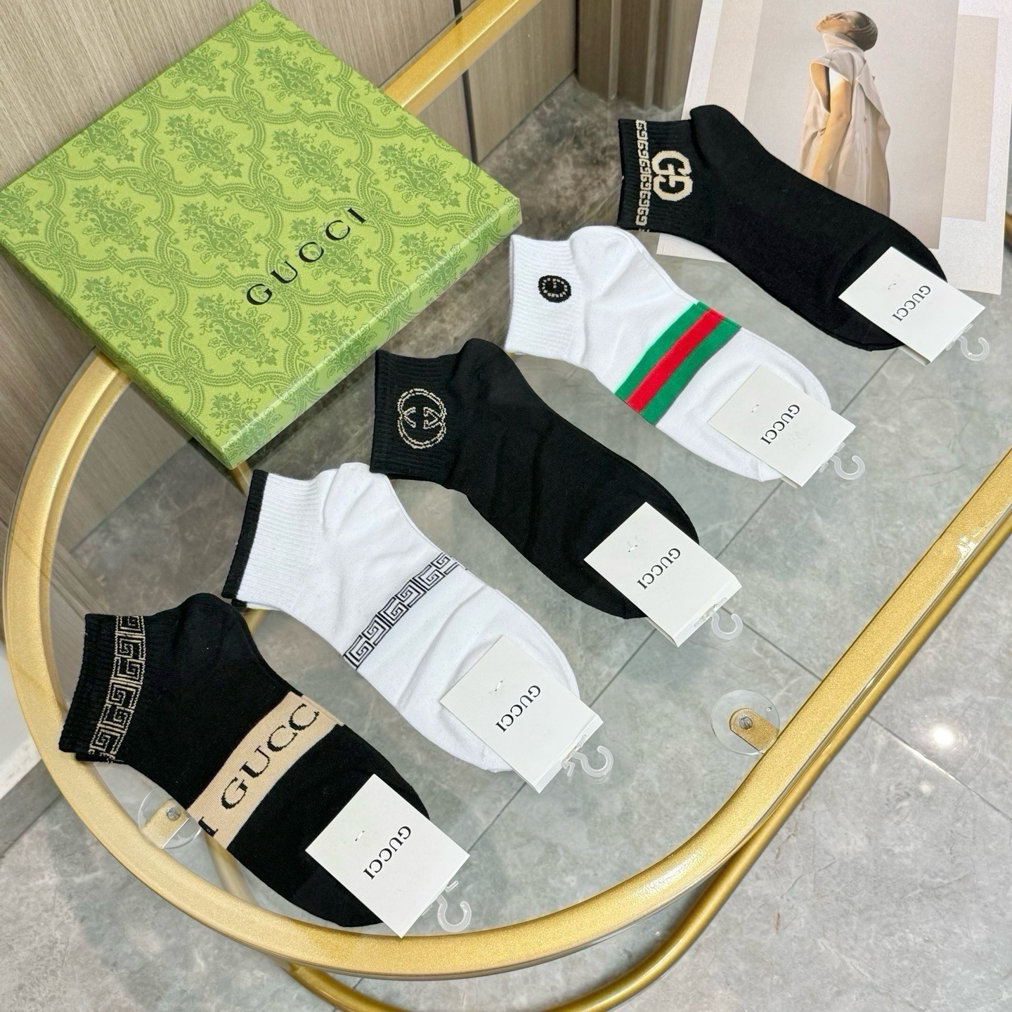 配包装【一盒五双】🌟GUCCI古奇🌟高版本 ～好看到爆炸 欧美大牌男女款船袜。🌟潮人必不能少的专柜代购品质 袜子 ，搭配