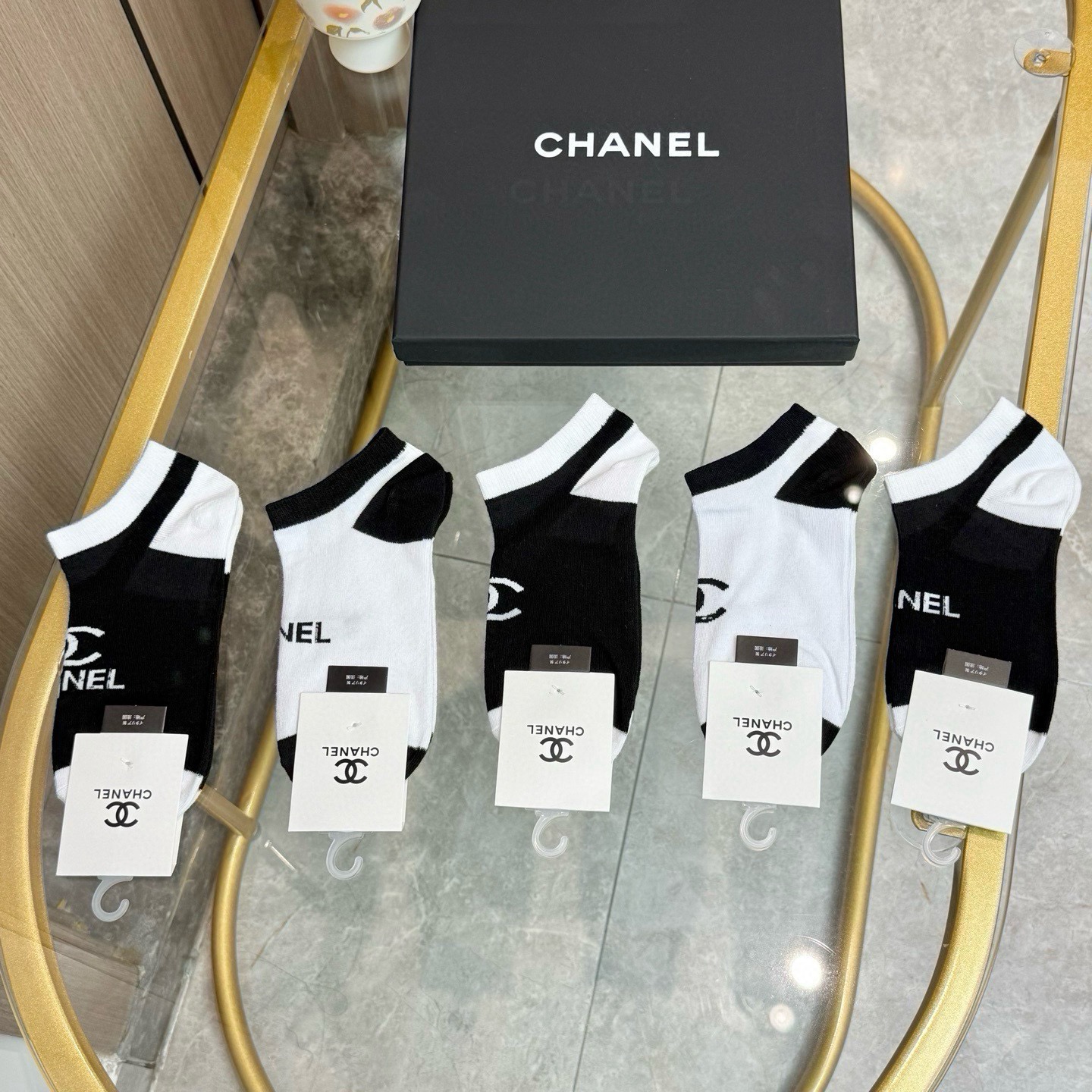 【一盒五双】CHANEL香奈儿高版本 ～好看到爆炸小香 袜子。船袜，超软糯。。潮人必不能少的CHANEL专柜代购品质 船