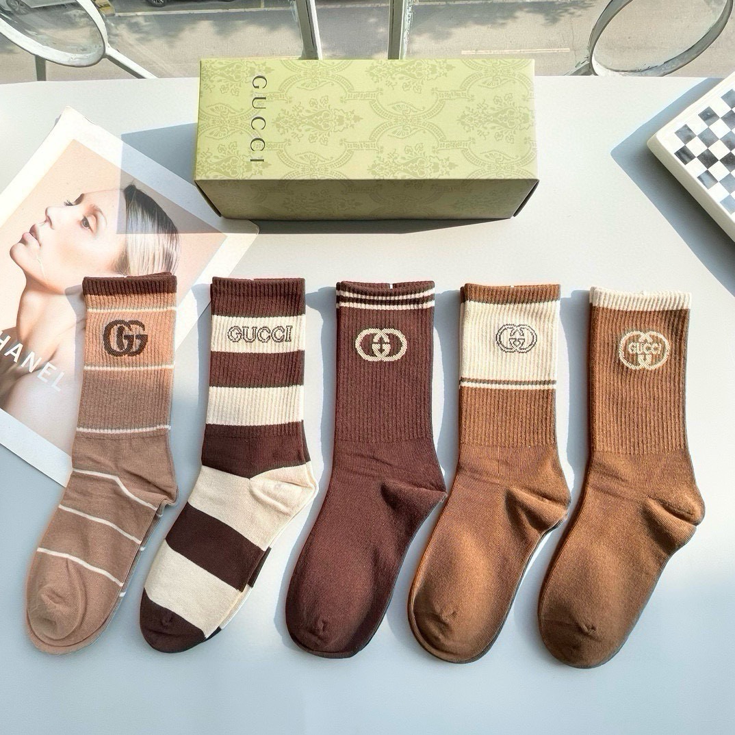 配包装【一盒五双】Gucci · 古奇❗️网红爆款出货~G家新品专柜对版袜子❗️纯棉材质织造，超级柔软舒适，罗口经典金线
