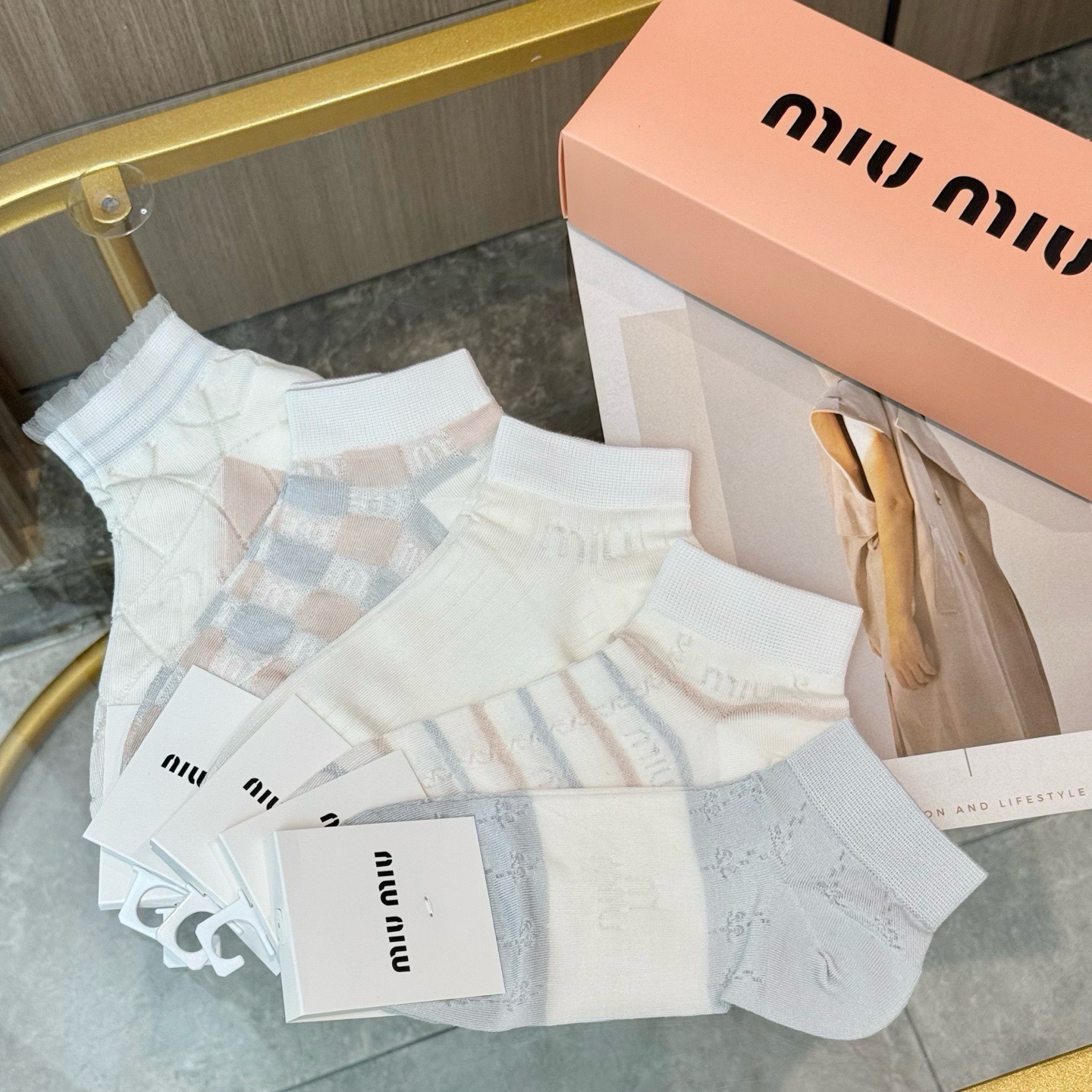 配包装【一盒五双】MIU MIU 缪缪 ins超火爆小单品，Vintage必备单品竹棉短袜🌟潮人必备 爆款，复古纹身短袜