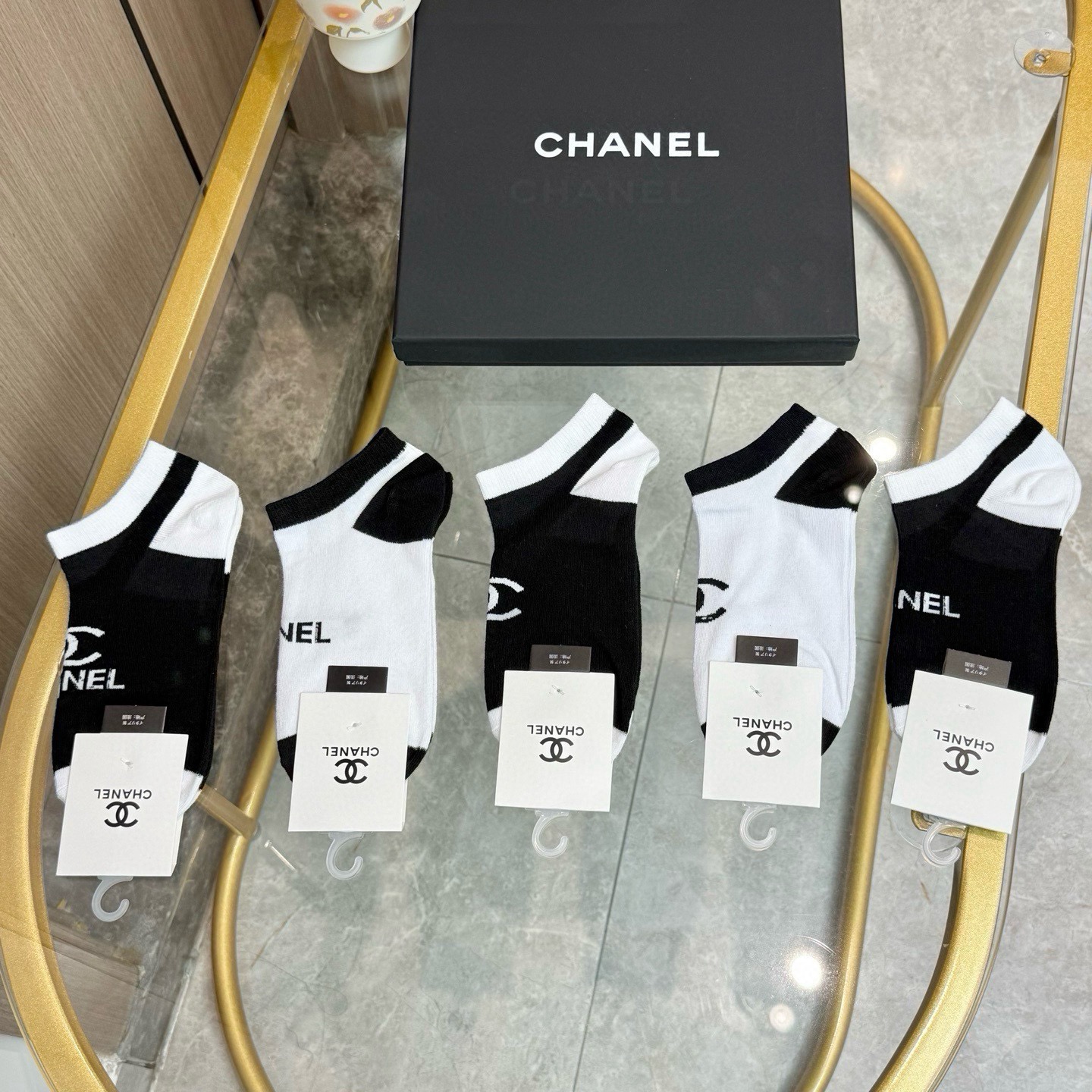 【一盒五双】CHANEL香奈儿高版本 ～好看到爆炸小香 袜子。船袜，超软糯。。潮人必不能少的CHANEL专柜代购品质 船