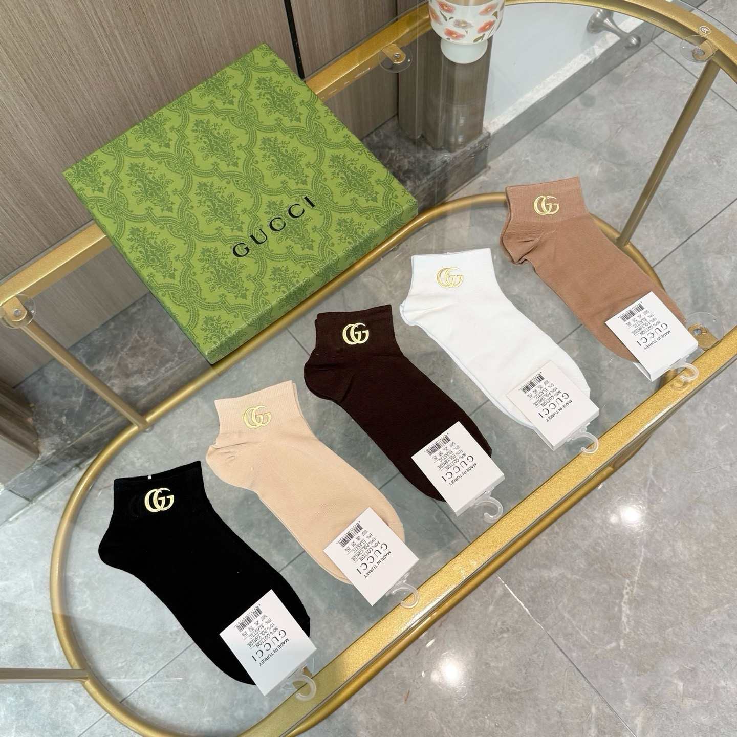 配包装【一盒五双】GUCCI · 古奇❗️GUCCI家新品烫金短筒男女款袜子❗️专柜同步长袜，超级经典的G家标志百看不厌