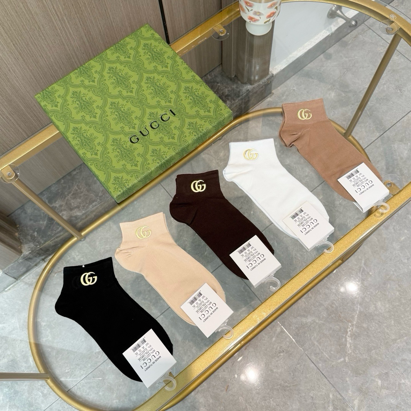 配包装【一盒五双】GUCCI · 古奇❗️GUCCI家新品烫金短筒男女款袜子❗️专柜同步长袜，超级经典的G家标志百看不厌