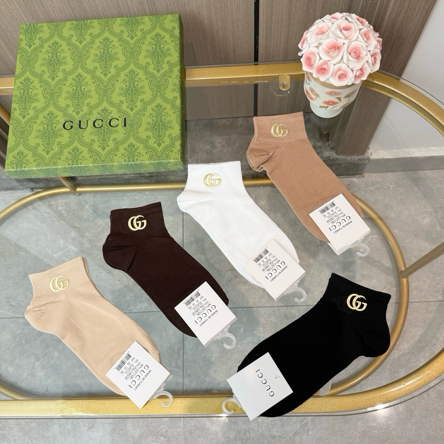配包装【一盒五双】GUCCI · 古奇❗️GUCCI家新品烫金短筒男女款袜子❗️专柜同步长袜，超级经典的G家标志百看不厌
