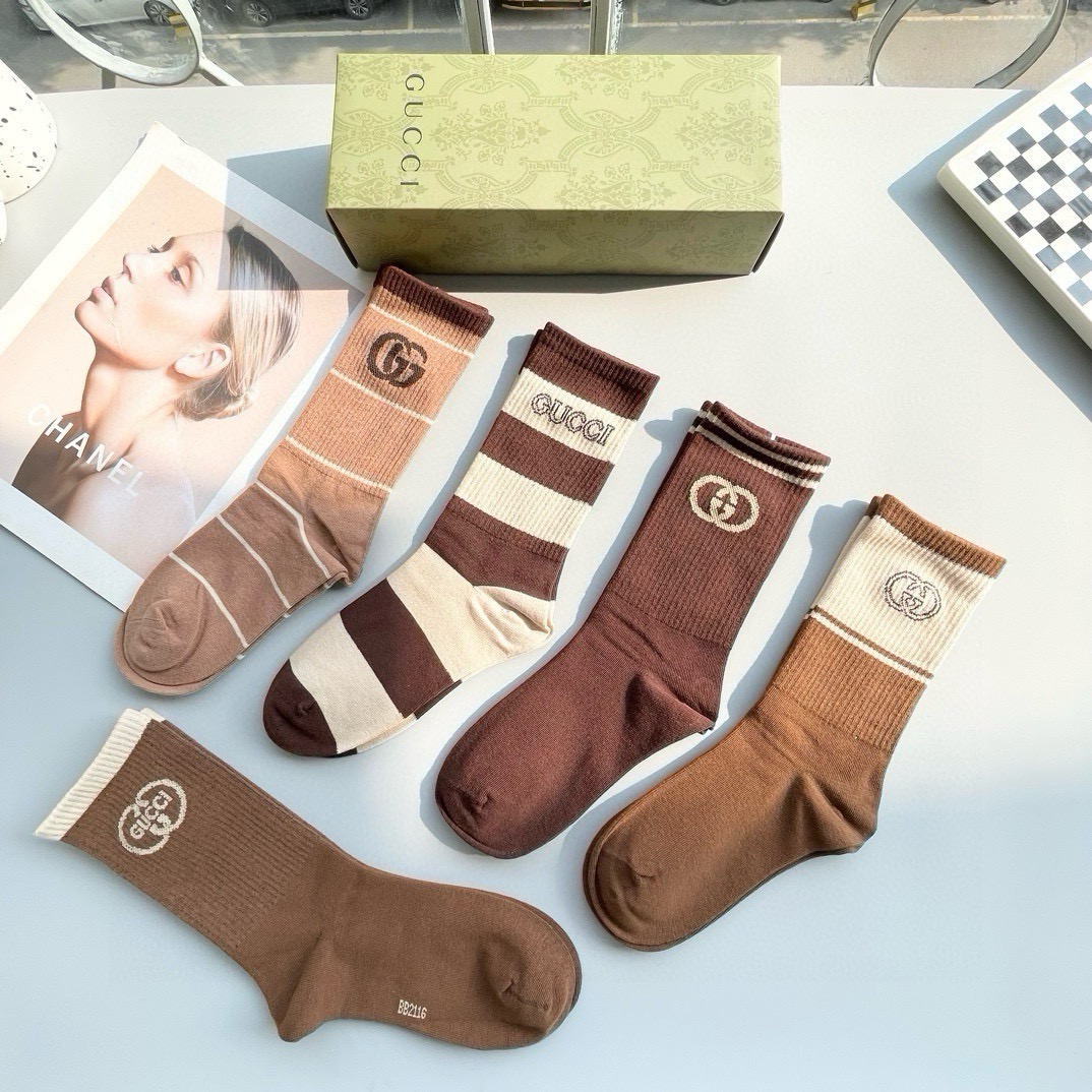 配包装【一盒五双】Gucci · 古奇❗️网红爆款出货~G家新品专柜对版袜子❗️纯棉材质织造，超级柔软舒适，罗口经典金线
