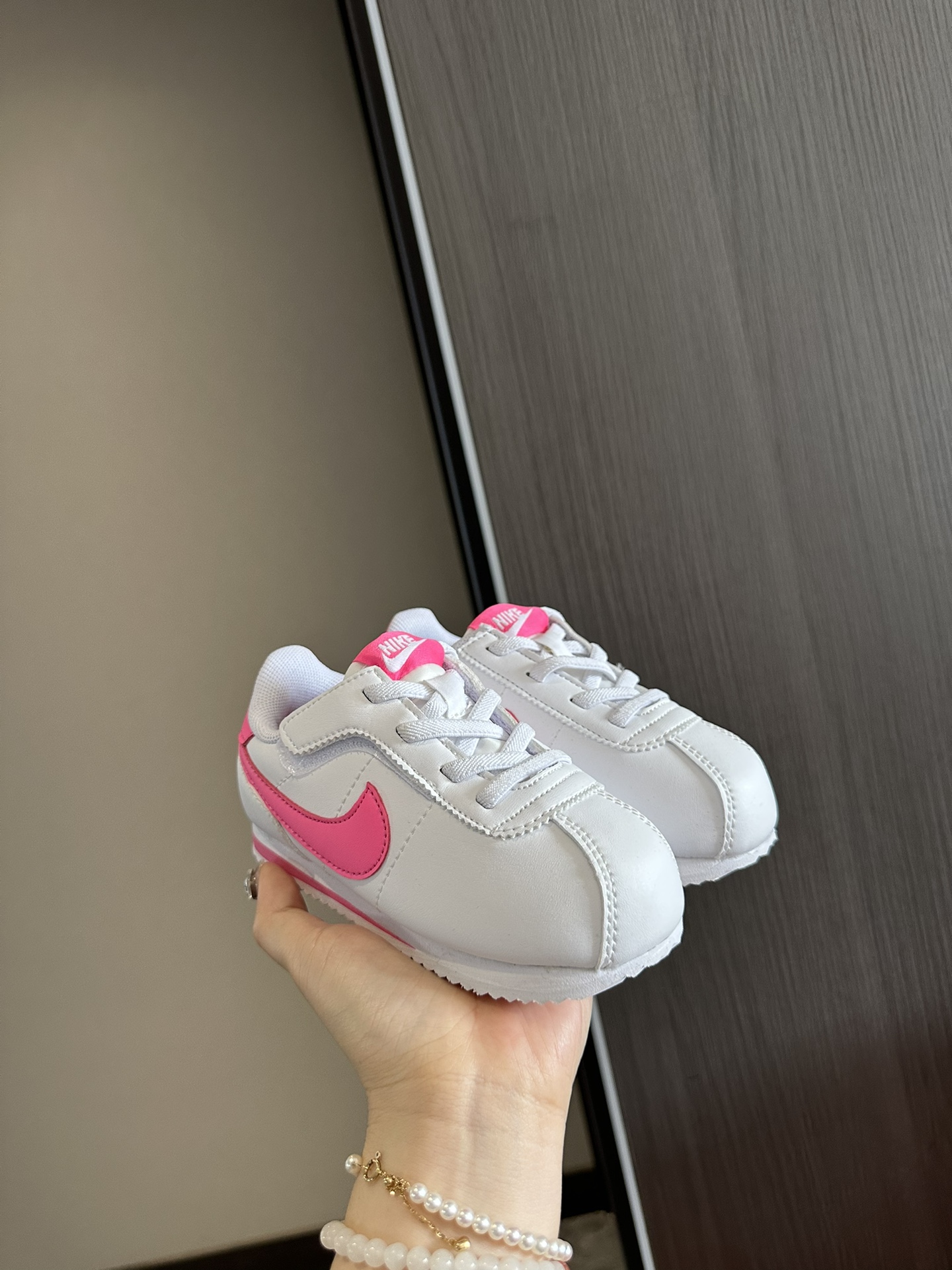 图片[3]-又便宜又好穿又舒服又百搭的阿甘鞋，今天真的要推爆它！！百搭潮款，宝妈们赶紧下手，给自己的宝宝入手一双～-选品中心