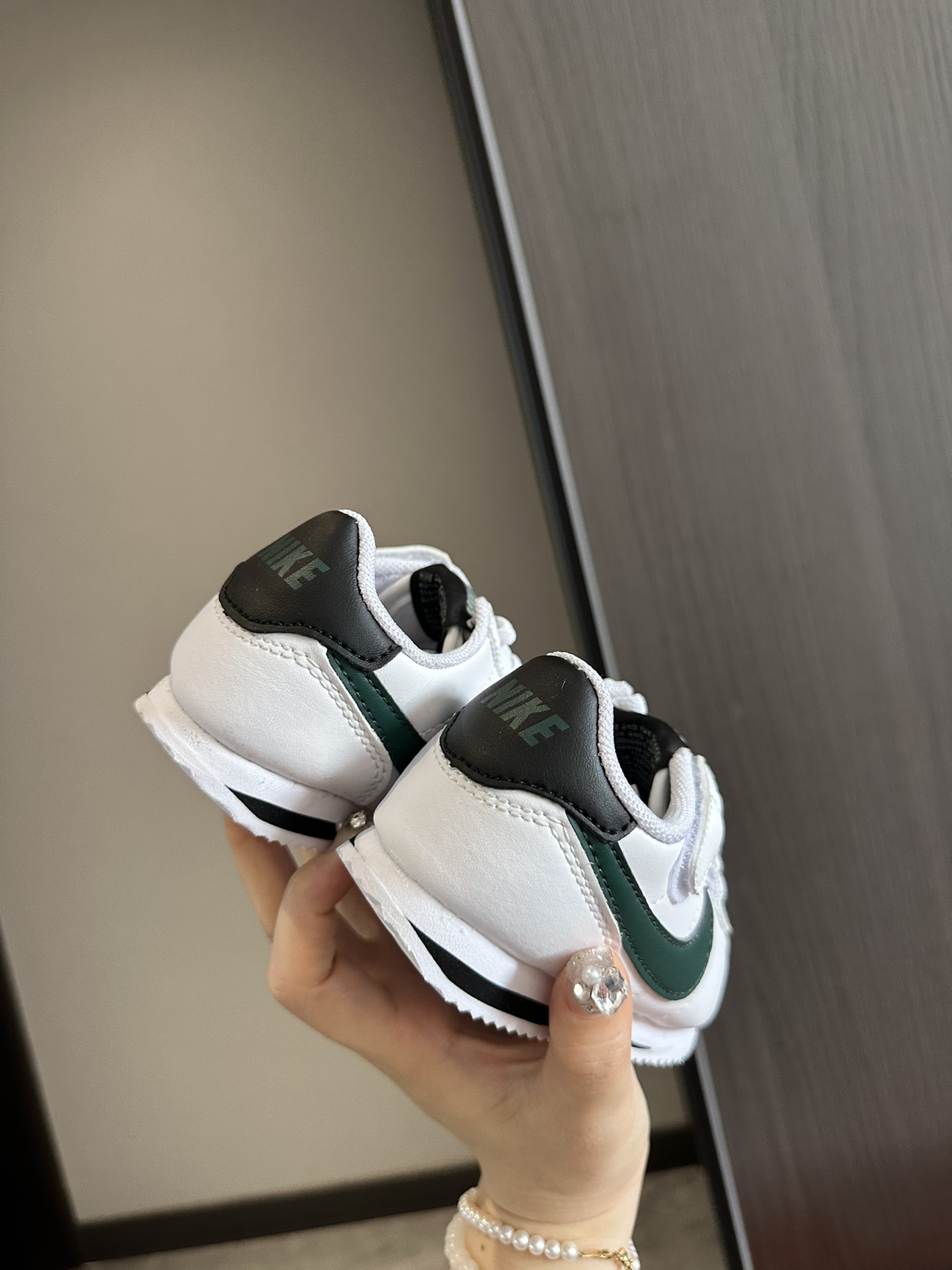 图片[5]-又便宜又好穿又舒服又百搭的阿甘鞋，今天真的要推爆它！！百搭潮款，宝妈们赶紧下手，给自己的宝宝入手一双～-选品中心