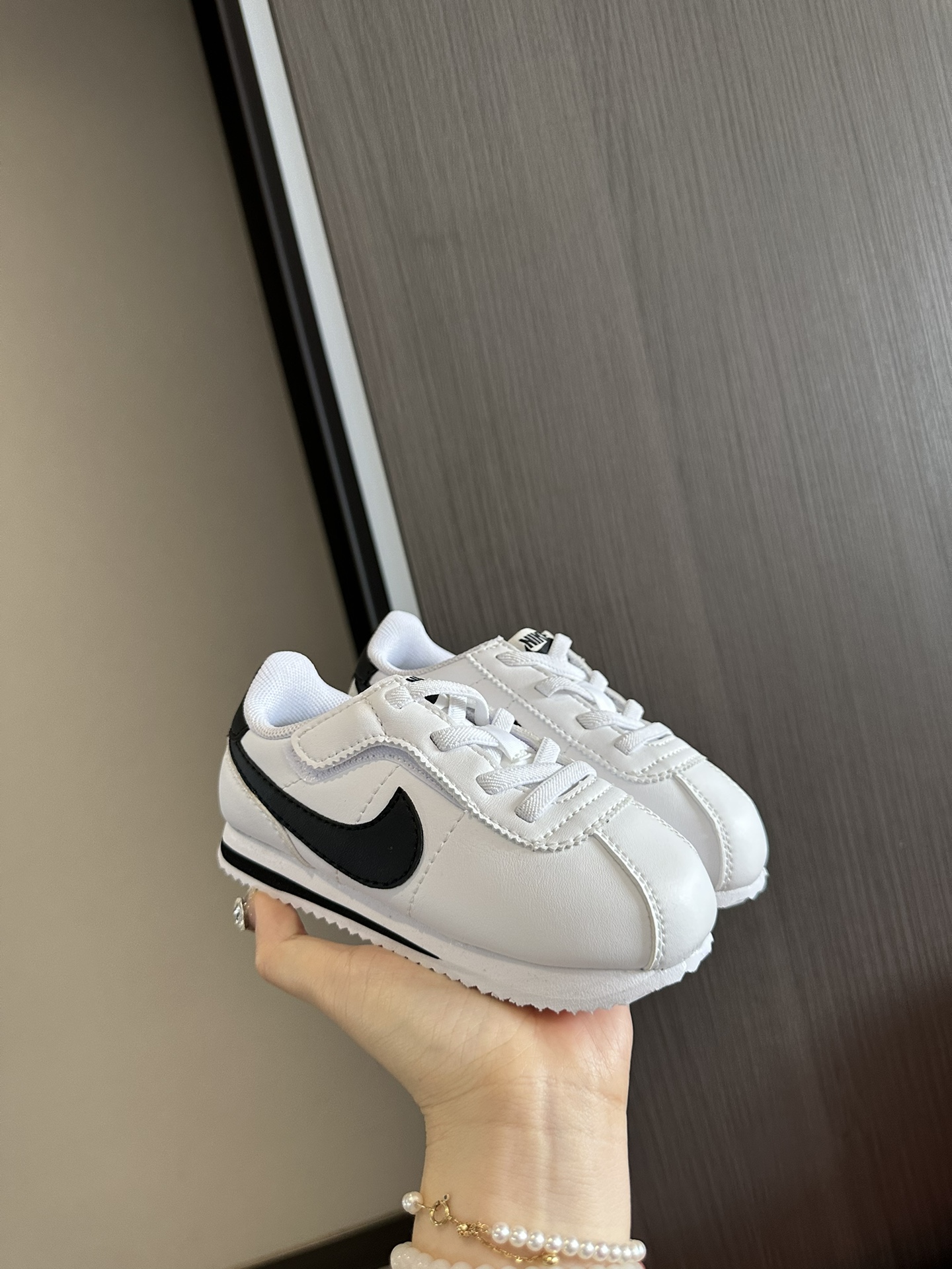 图片[4]-又便宜又好穿又舒服又百搭的阿甘鞋，今天真的要推爆它！！百搭潮款，宝妈们赶紧下手，给自己的宝宝入手一双～-选品中心