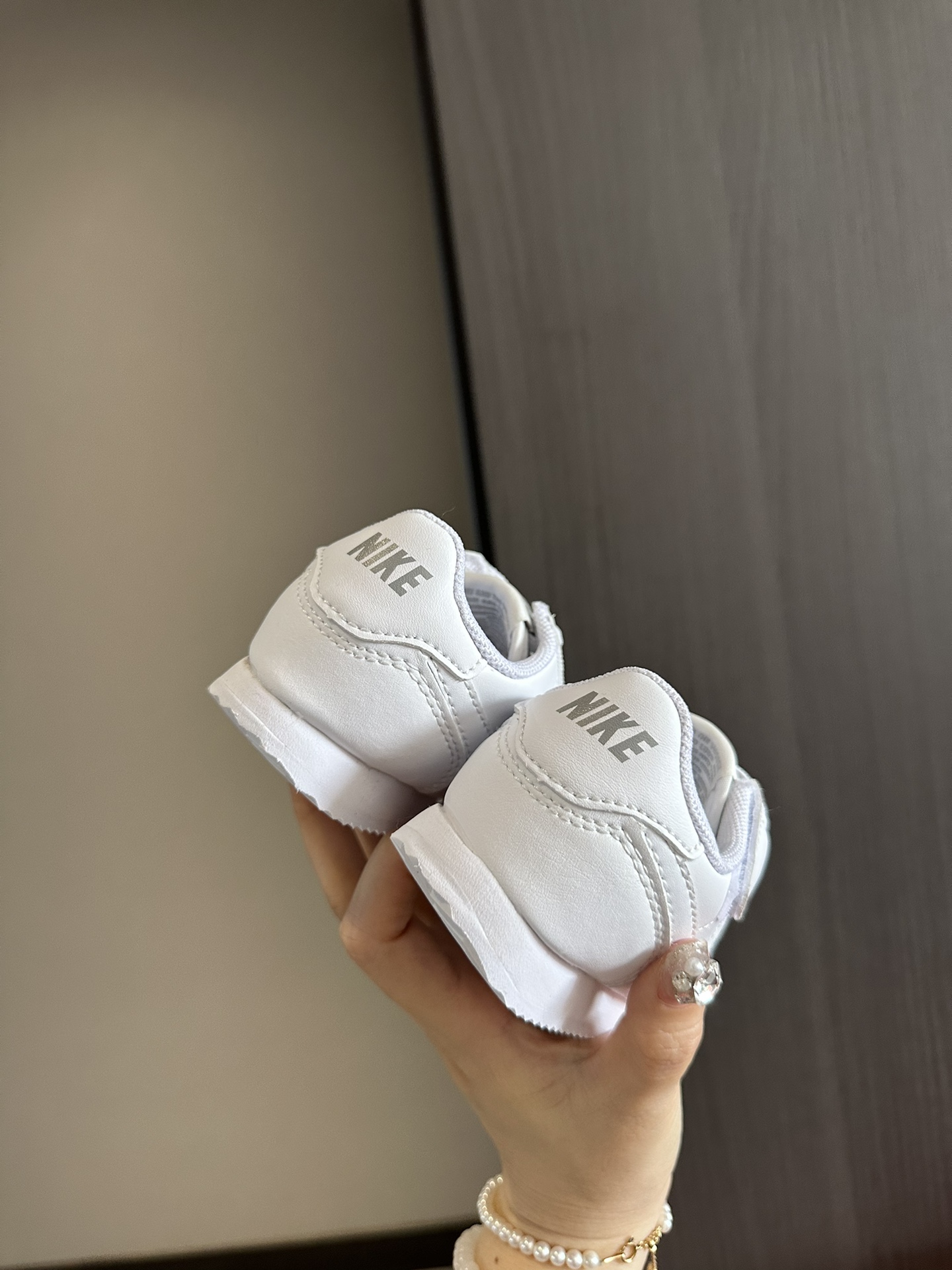 图片[8]-又便宜又好穿又舒服又百搭的阿甘鞋，今天真的要推爆它！！百搭潮款，宝妈们赶紧下手，给自己的宝宝入手一双～-选品中心