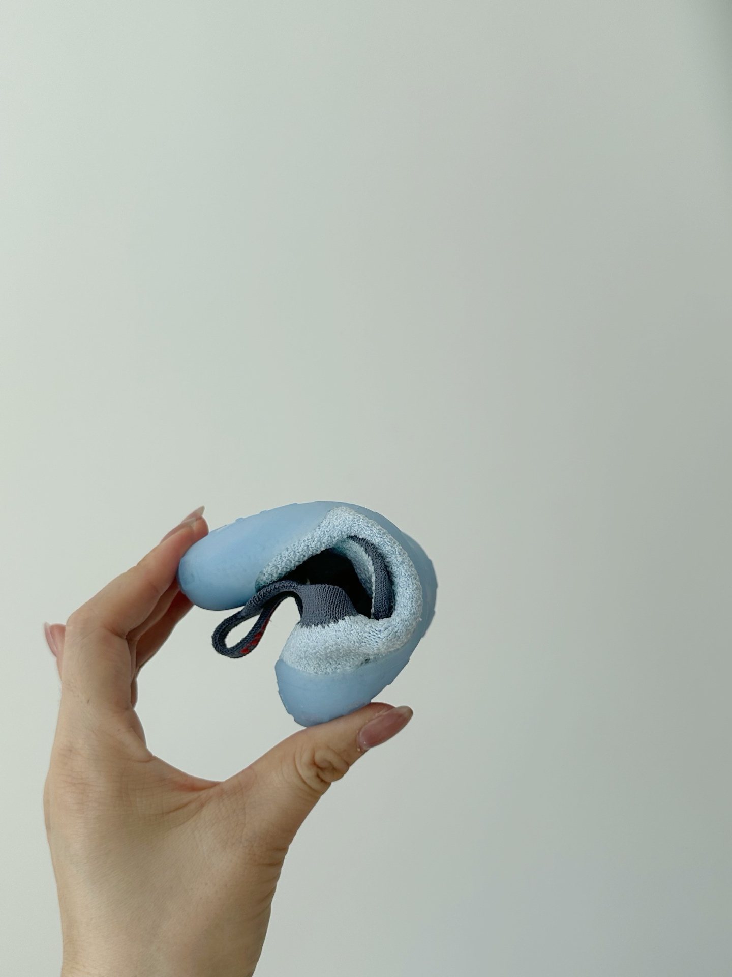 图片[4]-📣🔥轻盈的组合飞织鞋面🌸内里加有薄绒，舒适耐穿，儿童穿的鞋子最主要的就是材质要轻要软！！这款鞋子完全做到了👏-选品中心