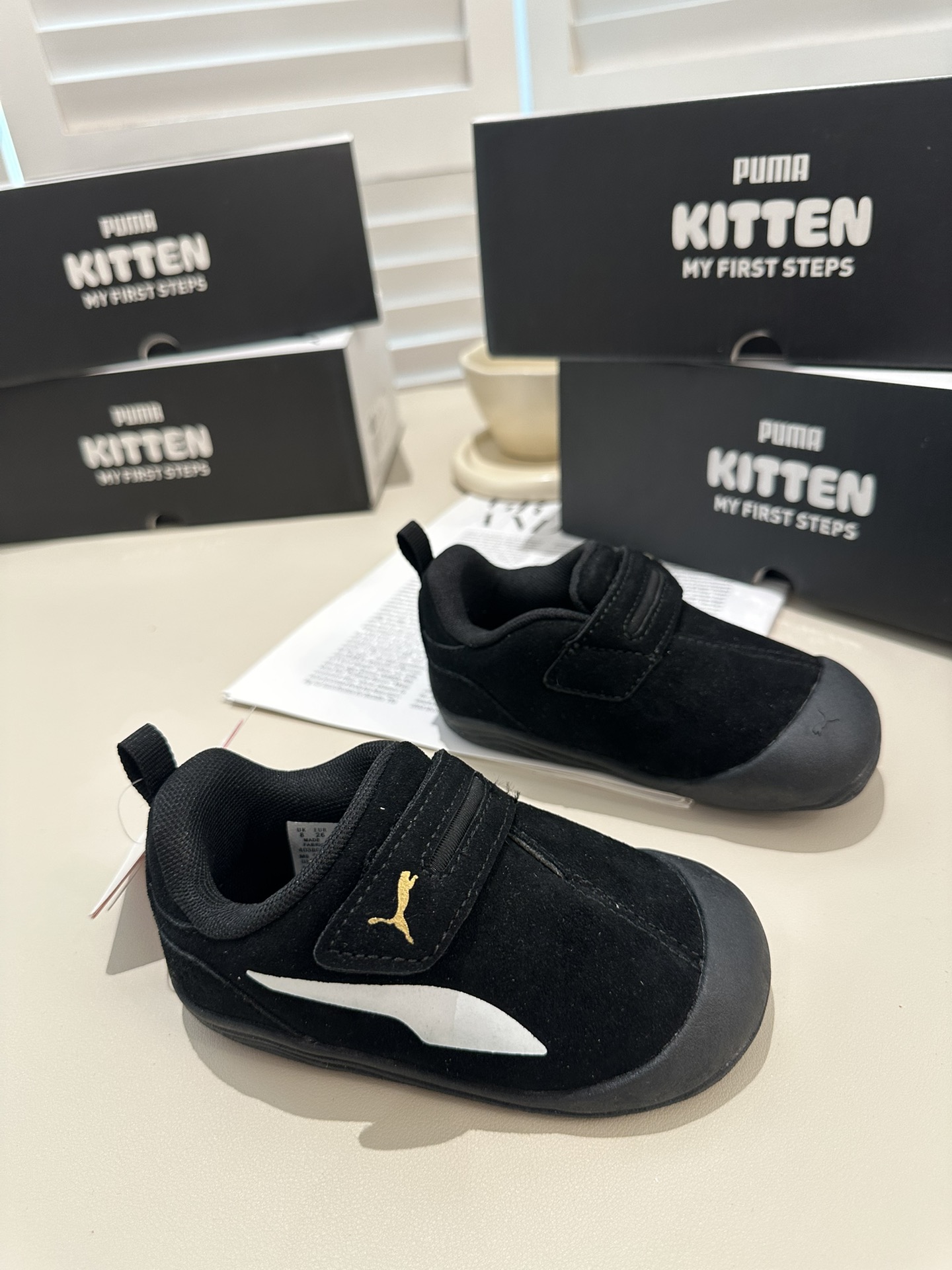 NO:575405,New Puma Autumn and Winter Soft Soled Toddler Shoes Racing Shoes Velcro Small Boys and Girls Shoes Soft Soled Shoes. Sizes 22-35. The real photos without filters are so popular. You will earn money if you grab them!  !  Super genuine and real price!  Real shot without filter!  In the world, we are the only ones with this product that have this price/performance ratio, Puma,19860909新款puma彪马秋冬软底学步鞋赛车鞋魔术贴小男女童鞋软底鞋. 尺码22-35 无滤镜实拍太火爆了 抢到都是赚到！！超正货真价实！无滤镜实拍！全世界只有我们家有这个才有这个性价比,彪马,,Children's