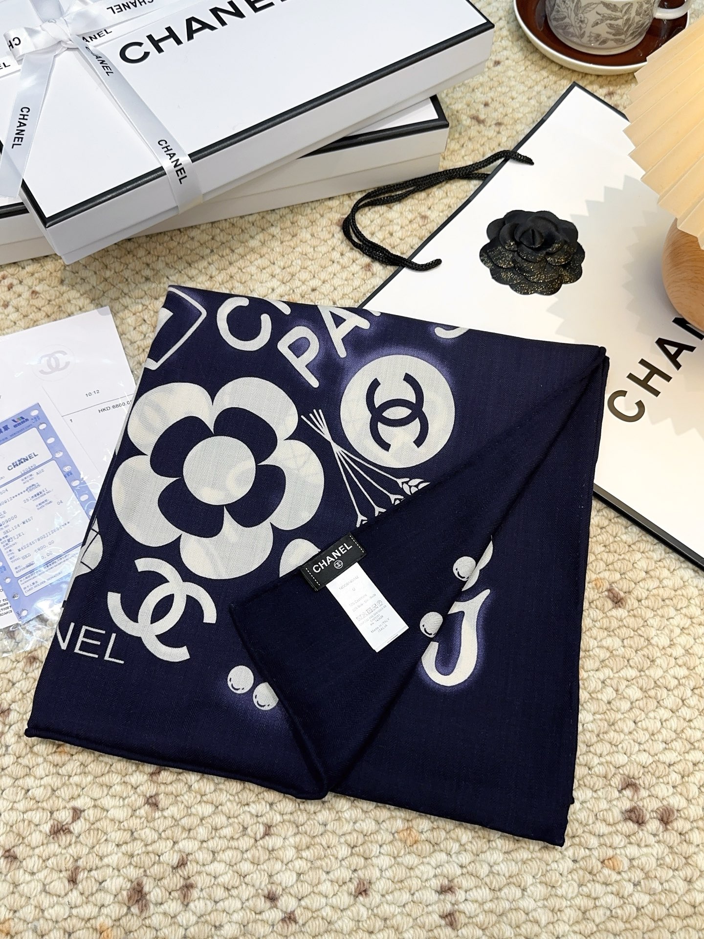 香奈儿(CHANEL)140*140上新❤️【真丝丝绒款】Chanel 【▪️温柔而娴静,logo优雅气