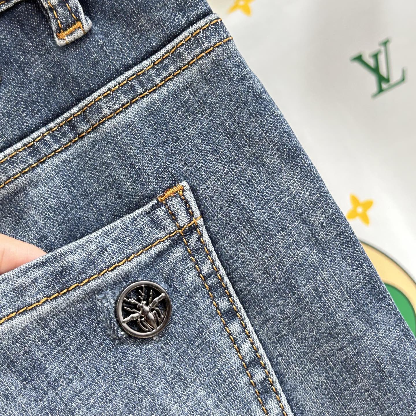 💎2026夏季最新⚡️推出男士薄款牛仔裤新品！重工水洗牛仔面料，定制面料和一般牛仔布料比起来，更加柔软舒适！超重工洗水工