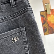 专柜🆕2026春夏设计推荐 热卖牛仔裤🆕柔软亲肤面料 奢华头层牛皮腰牌 经典蓝洗水 专柜限量款 奢华感订制面料 工艺+洗 专柜🆕2026春夏设计推荐 热卖牛仔裤🆕柔软亲肤面料 奢华头层牛皮腰牌 经典蓝洗水 专柜限量款 奢华感订制面料 工艺+洗