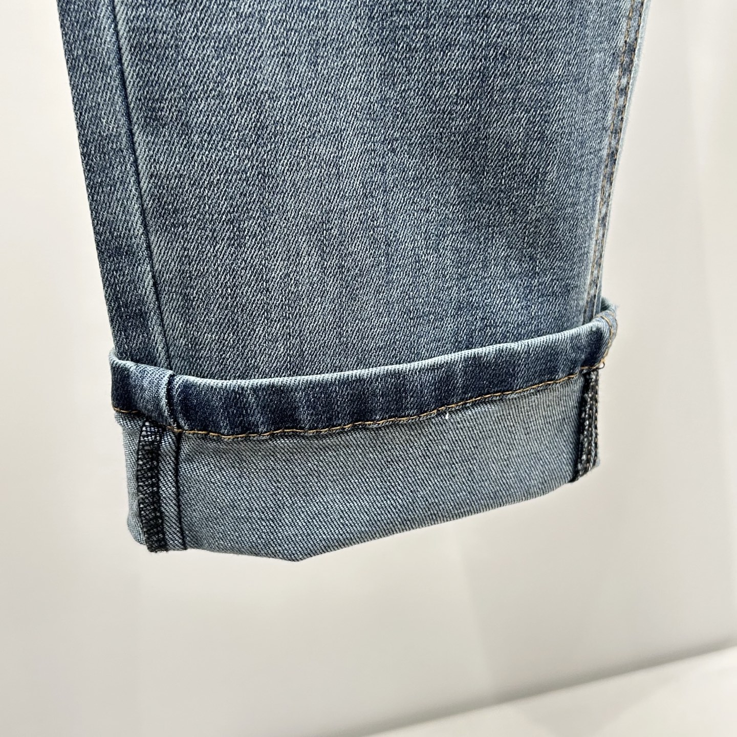 💎2026早秋最新⚡️推出男士牛仔裤新品！重工水洗牛仔面料，定制面料和一般牛仔布料比起来，更加柔软舒适！超重工洗水工艺 