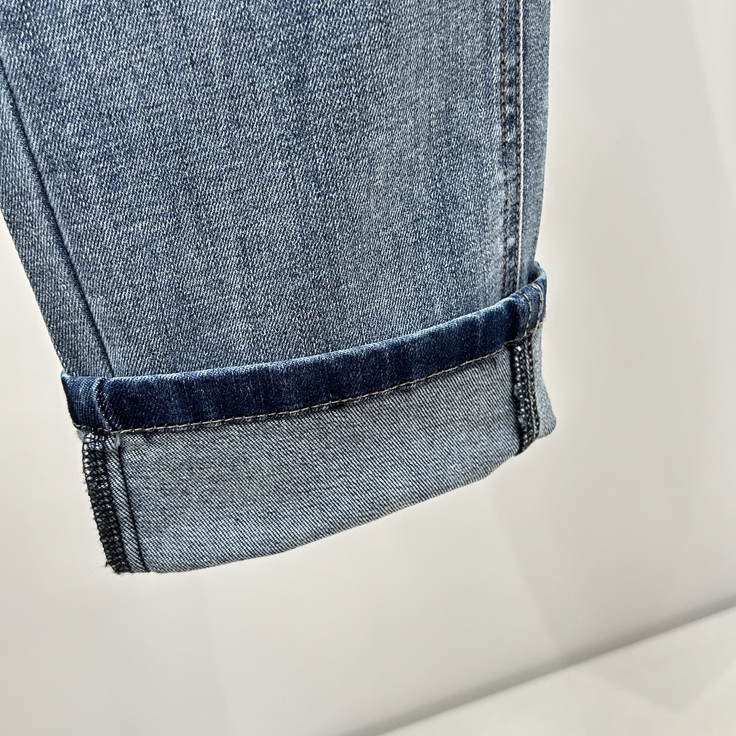💎2026早秋最新⚡️推出男士牛仔裤新品！重工水洗牛仔面料，定制面料和一般牛仔布料比起来，更加柔软舒适！超重工洗水工艺 