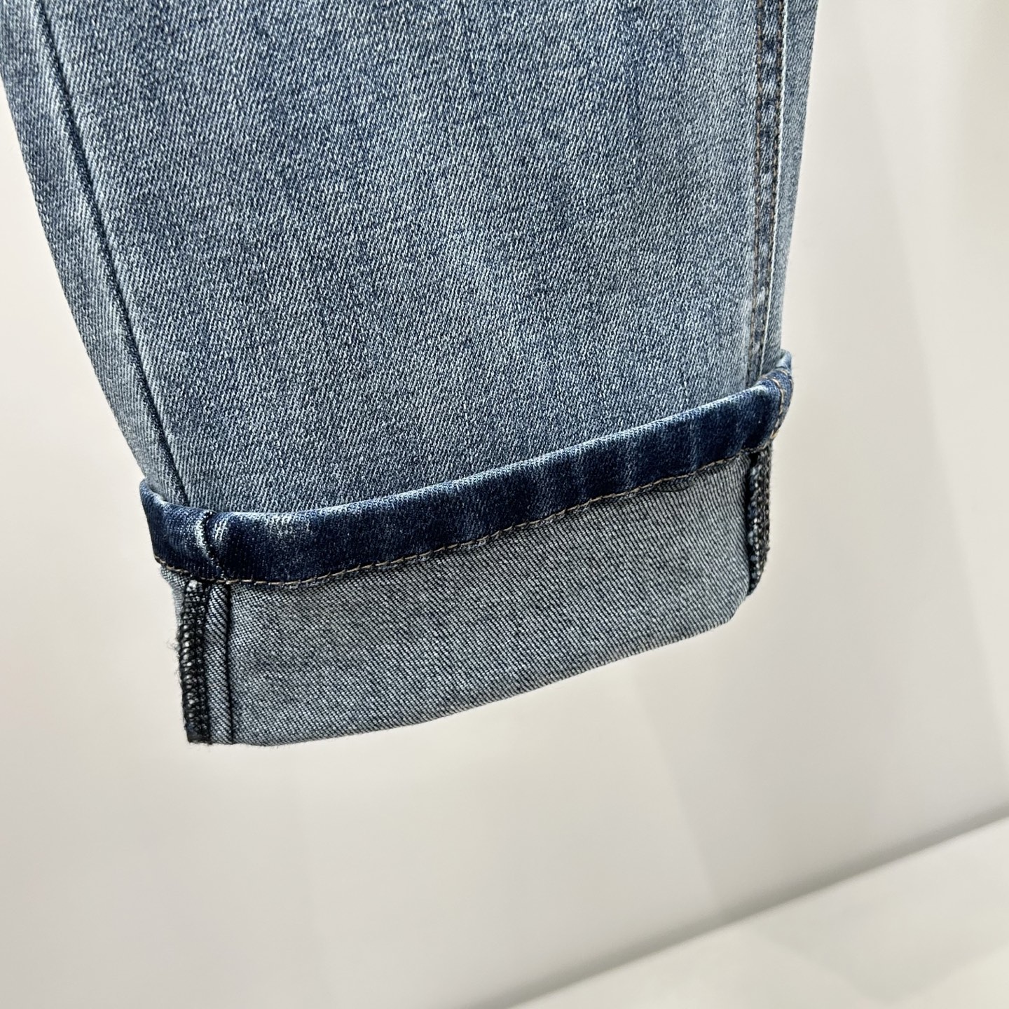 💎2026早秋最新⚡️推出男士牛仔裤新品！重工水洗牛仔面料，定制面料和一般牛仔布料比起来，更加柔软舒适！超重工洗水工艺 