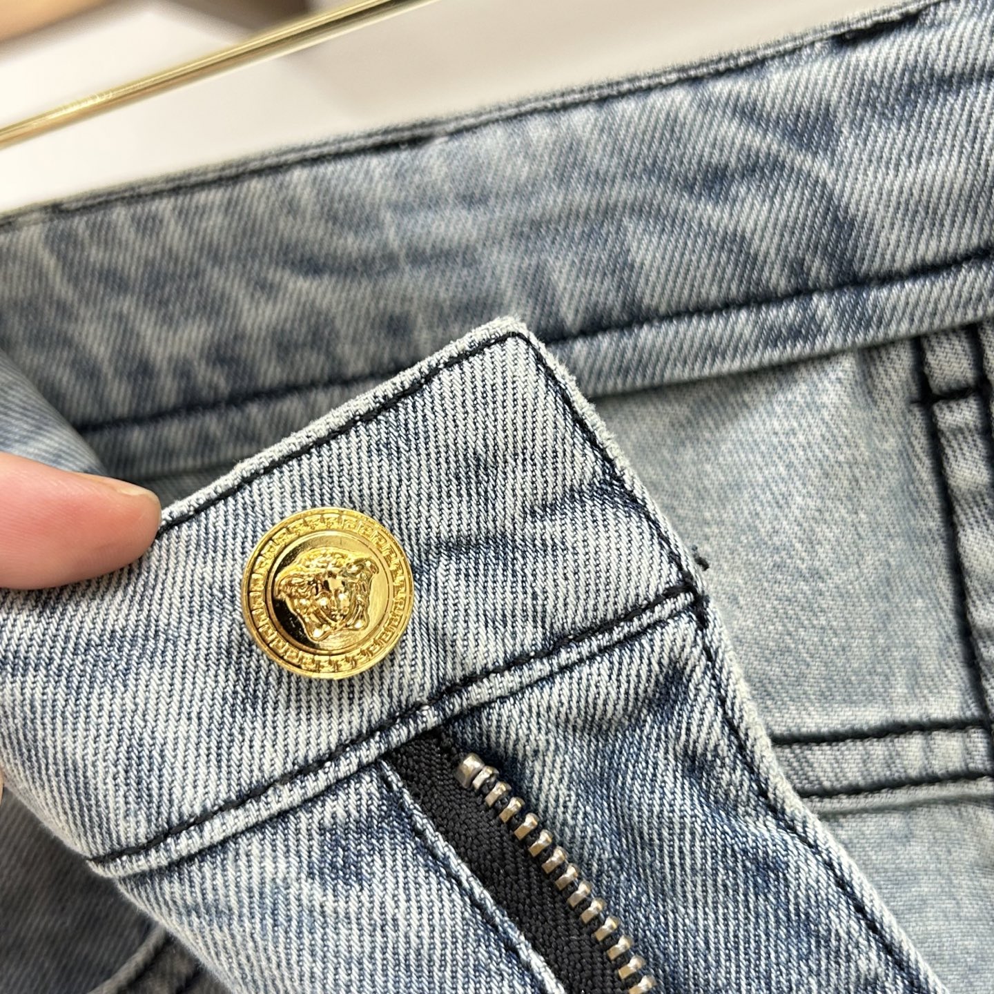 💎2026早秋最新⚡️推出男士牛仔裤新品！重工水洗牛仔面料，定制面料和一般牛仔布料比起来，更加柔软舒适！超重工洗水工艺 