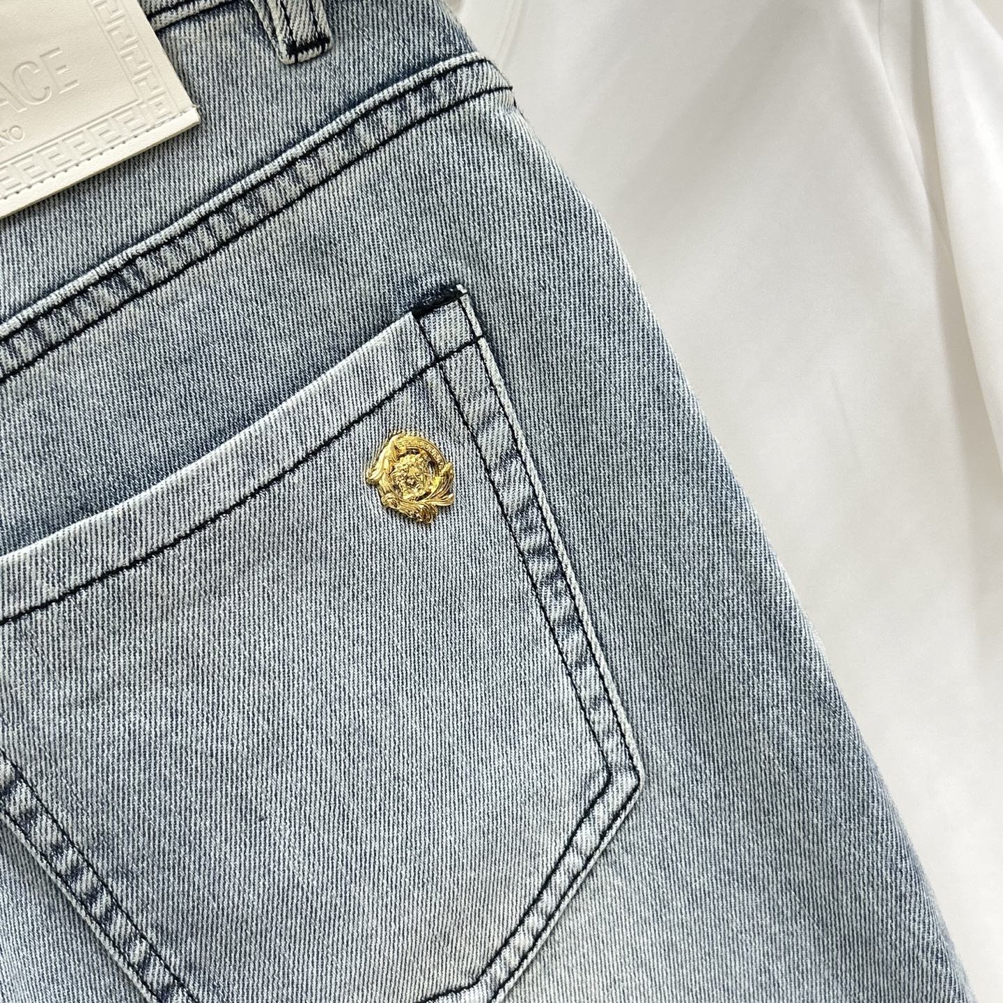 💎2026早秋最新⚡️推出男士牛仔裤新品！重工水洗牛仔面料，定制面料和一般牛仔布料比起来，更加柔软舒适！超重工洗水工艺 