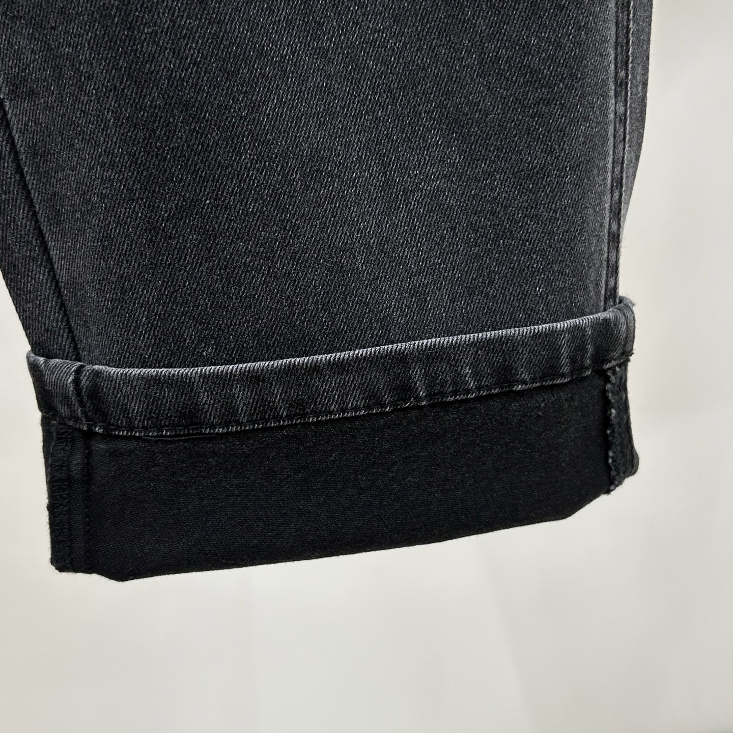 💎2026早秋最新⚡️推出男士牛仔裤新品！重工水洗牛仔面料，定制面料和一般牛仔布料比起来，更加柔软舒适！超重工洗水工艺 