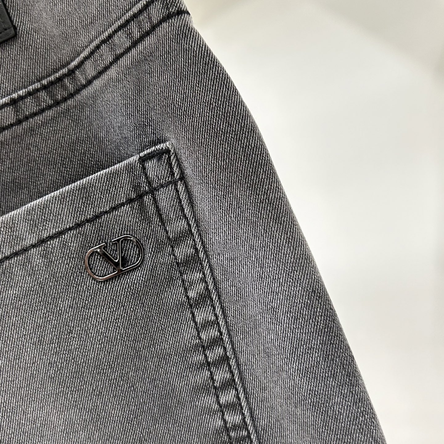 💎2026早秋最新⚡️推出男士牛仔裤新品！重工水洗牛仔面料，定制面料和一般牛仔布料比起来，更加柔软舒适！超重工洗水工艺 