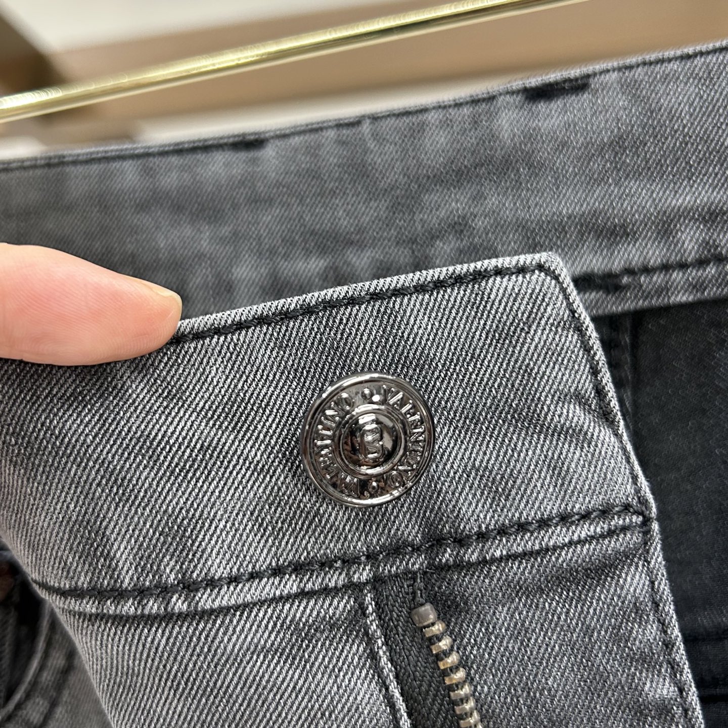 💎2026早秋最新⚡️推出男士牛仔裤新品！重工水洗牛仔面料，定制面料和一般牛仔布料比起来，更加柔软舒适！超重工洗水工艺 