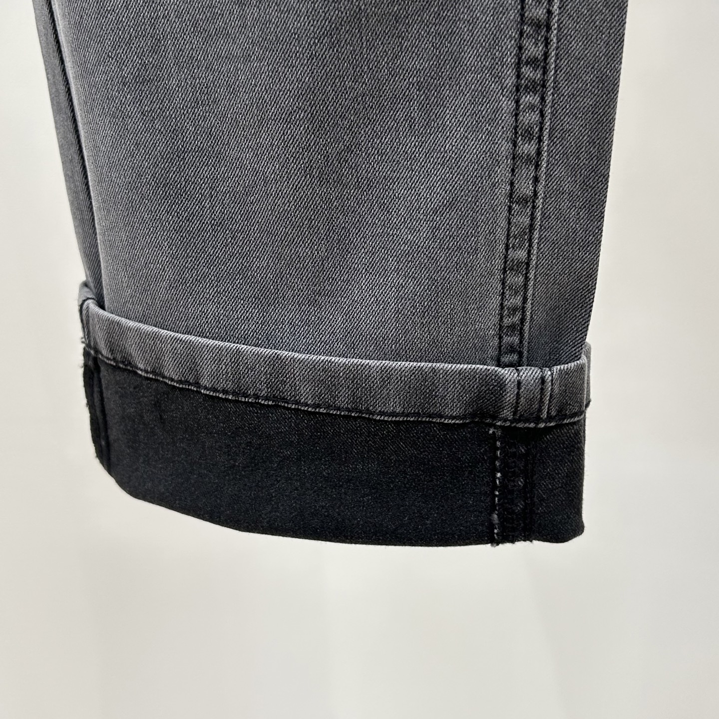 💎2026早秋最新⚡️推出男士牛仔裤新品！重工水洗牛仔面料，定制面料和一般牛仔布料比起来，更加柔软舒适！超重工洗水工艺 
