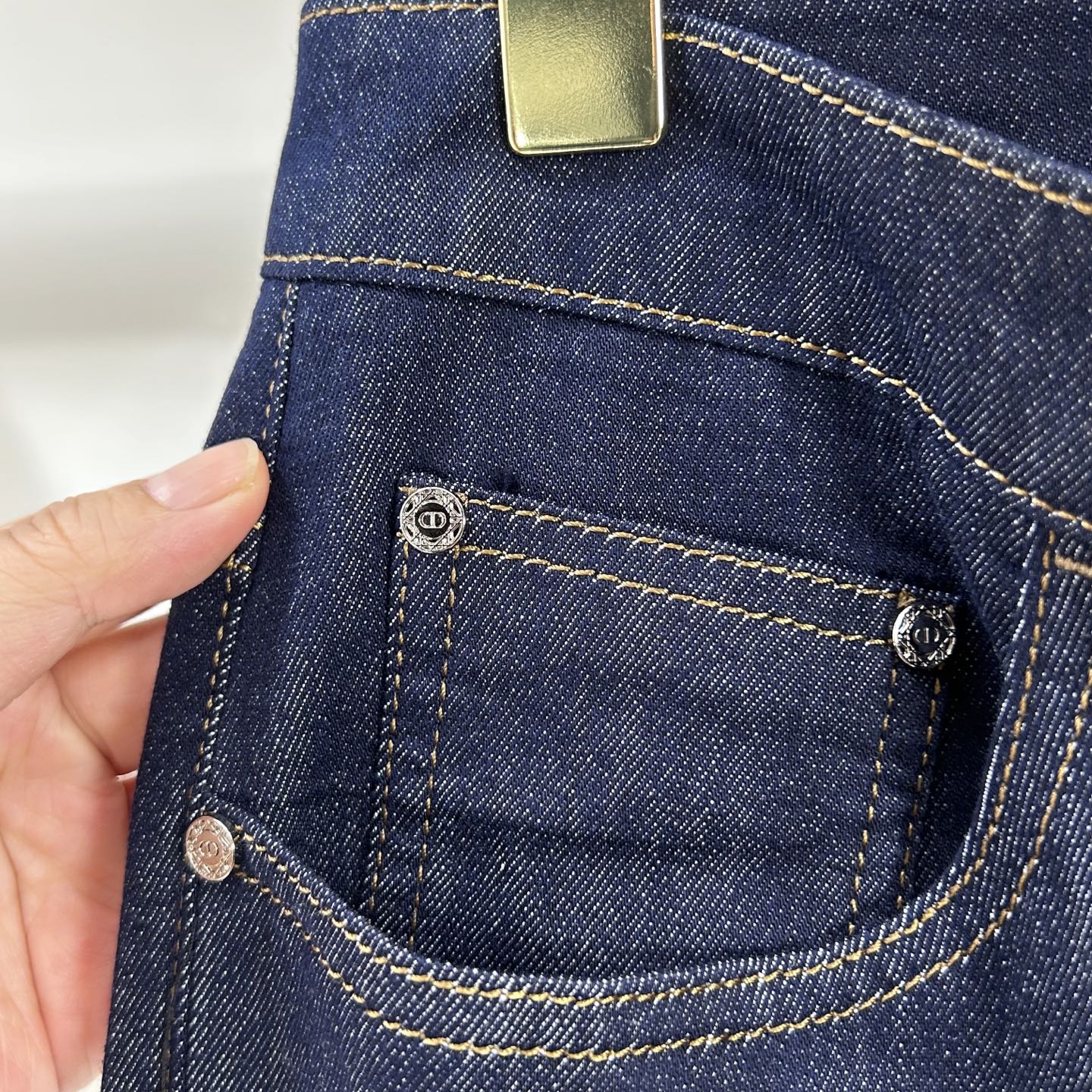 💎2026早秋最新⚡️推出男士牛仔裤新品！重工水洗牛仔面料，定制面料和一般牛仔布料比起来，更加柔软舒适！超重工洗水工艺 