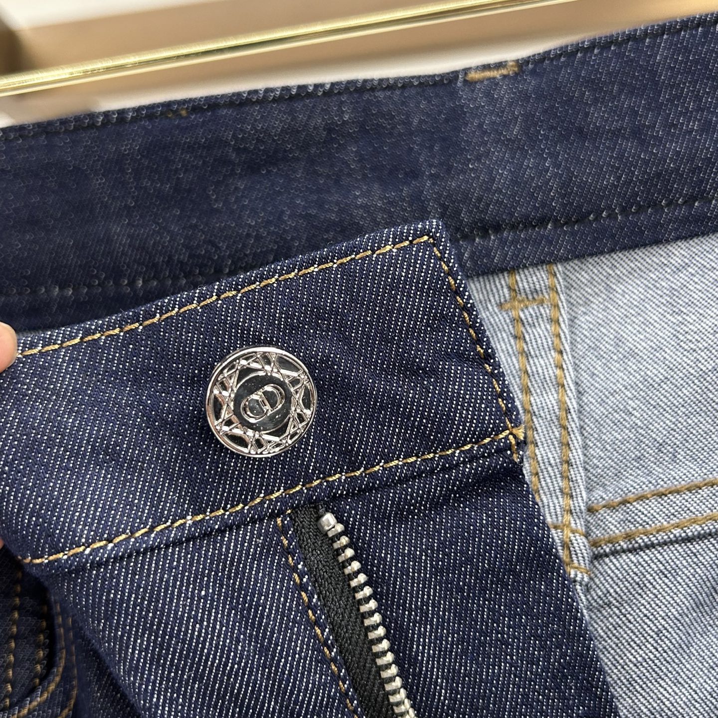 💎2026早秋最新⚡️推出男士牛仔裤新品！重工水洗牛仔面料，定制面料和一般牛仔布料比起来，更加柔软舒适！超重工洗水工艺 