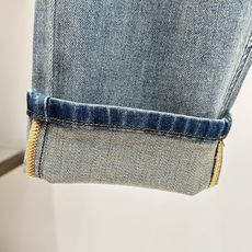 miumiu缪缪🎉🎉2026夏季最新⚡️推出男士牛仔裤新品!重工水洗牛仔面料,定制面料和一般牛仔布料比起来,更加柔软舒适 miumiu缪缪🎉🎉2026夏季最新⚡️推出男士牛仔裤新品!重工水洗牛仔面料,定制面料和一般牛仔布料比起来,更加柔软舒适