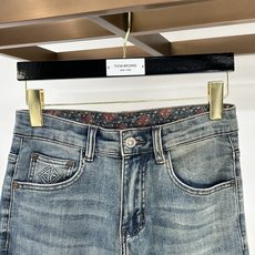TB汤姆布朗🎉🎉2026夏季最新⚡️推出男士牛仔裤新品!重工水洗牛仔面料,定制面料和一般牛仔布料比起来,更加柔软舒适!超 TB汤姆布朗🎉🎉2026夏季最新⚡️推出男士牛仔裤新品!重工水洗牛仔面料,定制面料和一般牛仔布料比起来,更加柔软舒适!超