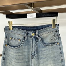 TF汤姆福特🎉🎉2026夏季最新⚡️推出男士牛仔裤新品!重工水洗牛仔面料,定制面料和一般牛仔布料比起来,更加柔软舒适!超 TF汤姆福特🎉🎉2026夏季最新⚡️推出男士牛仔裤新品!重工水洗牛仔面料,定制面料和一般牛仔布料比起来,更加柔软舒适!超