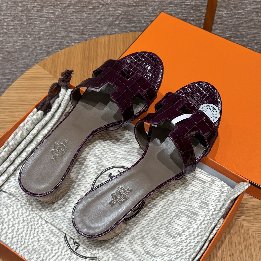 HERMES Crocodile Oasis Epsom Sandales Sandales à une bride Femme Printemps-Automne Mode Classique Peau de Crocodile Cuir Rare