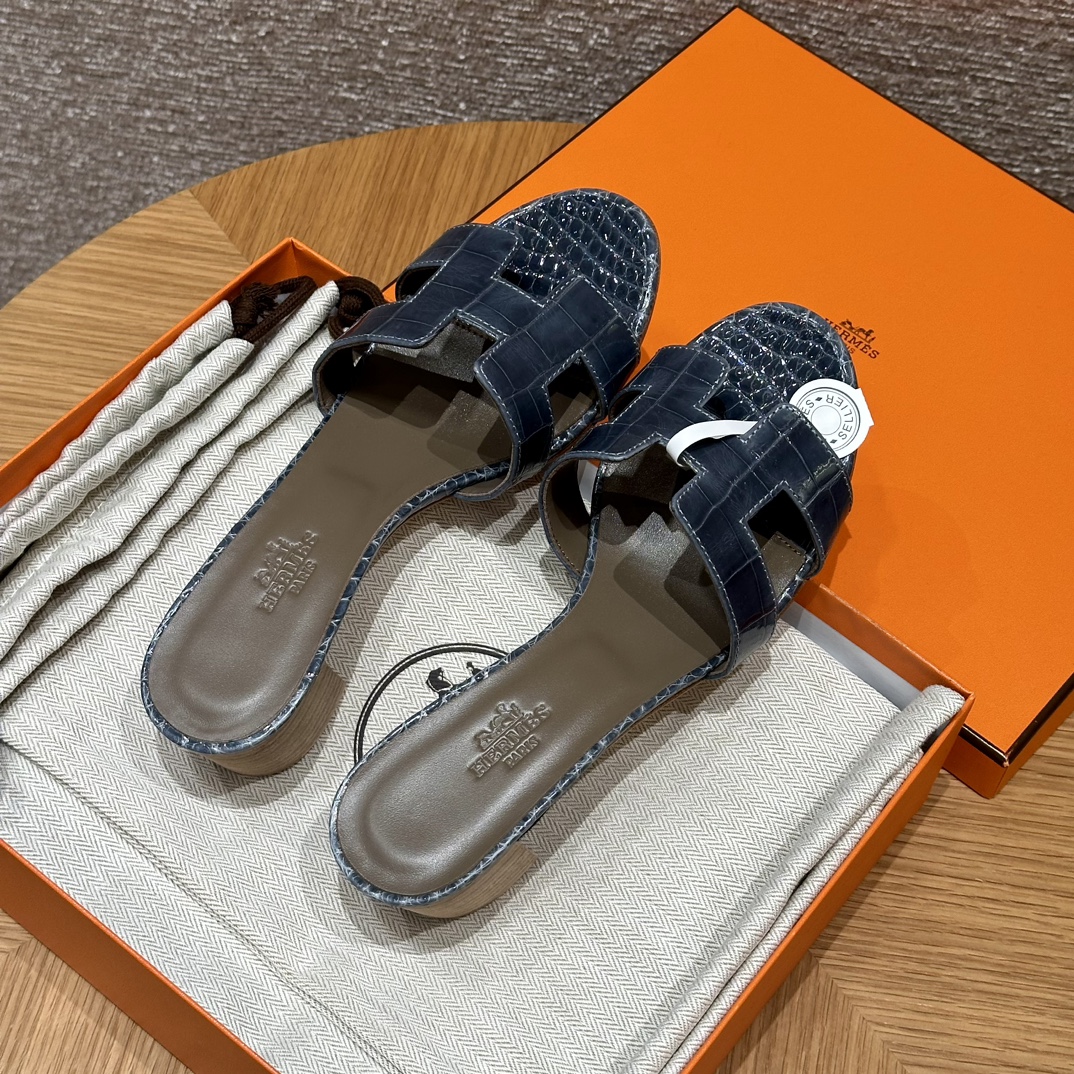 HERMES Crocodile Oasis Epsom Sandales  Sandales à une bride  Femme  Printemps-Automne  Mode Classique  Peau de Crocodile  Cuir Rare