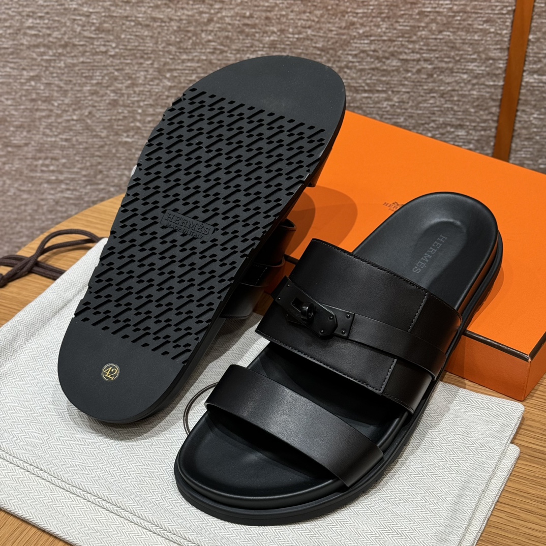 Hermès Jackson Black Leather Sandals with Black Hardware and Rubber Sole 8 i1725114840 2181 0
