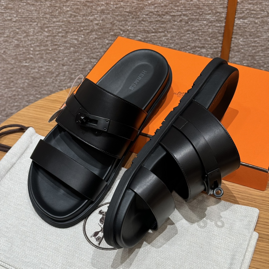 Hermès Jackson Black Leather Sandals with Black Hardware and Rubber Sole 7 i1725114841 5081 0