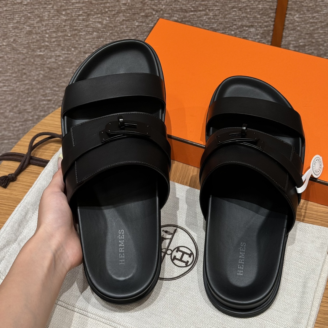 Hermès Jackson Black Leather Sandals with Black Hardware and Rubber Sole 6 i1725114841 6212 0