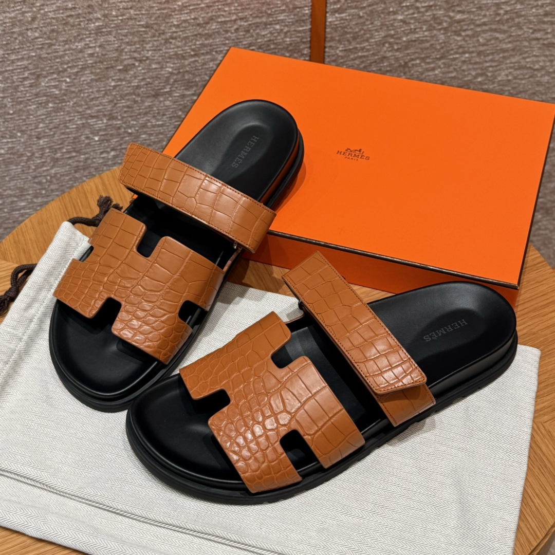 HERMES 🐊 Chypre サンダル レディース メンズ 春秋用 ファッション クラシック クロコダイルレザー 希少レザー