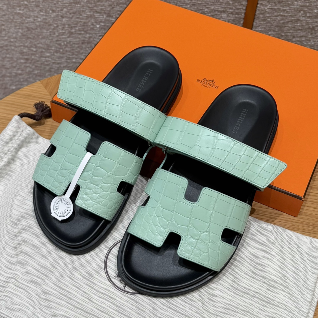 HERMES 🐊 Chypre サンダル レディース メンズ 春秋用 ファッション クラシック クロコダイルレザー 希少レザー