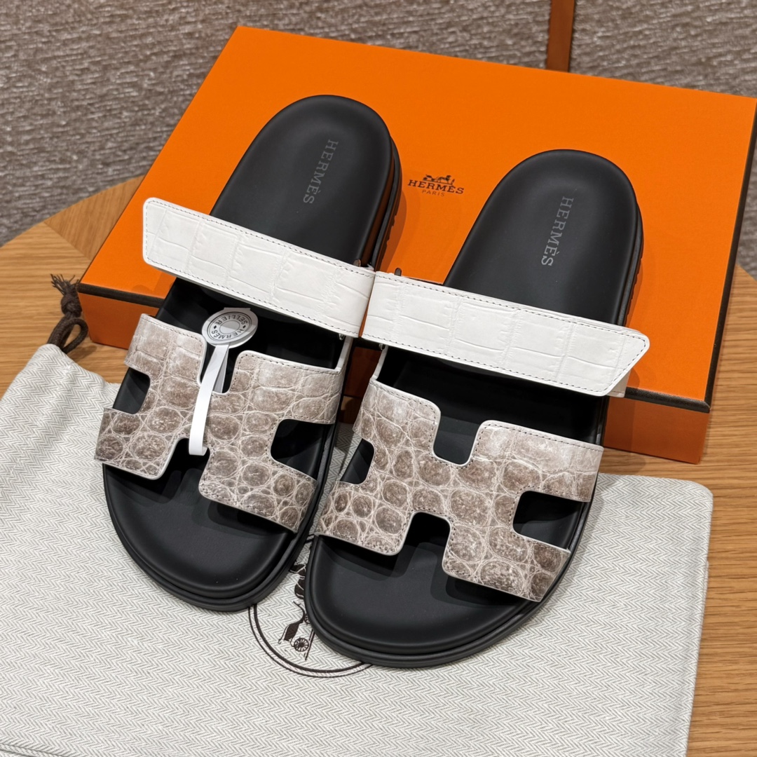 HERMES 🐊 Chypre サンダル レディース トングサンダル 春秋用 ファッション定番 クロコダイルレザー 希少レザー