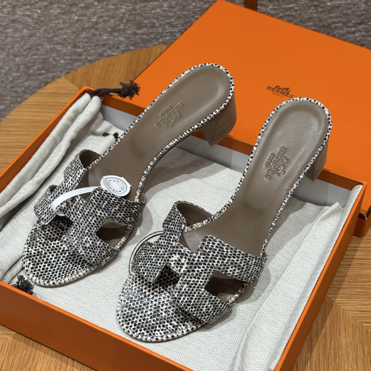 HERMES 🦎 Oasis Epsom Slippers  Eénbandslippers  Dames  Lente/Herfst  Modeklassieker  Hagedissenleer  Zeldzaam leer